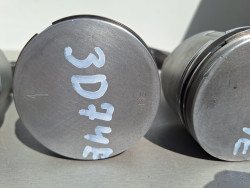 Komatsu  Поршня БУ 3D74E