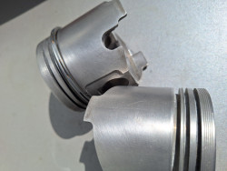 Yanmar  Поршеня БУ 3TNE84