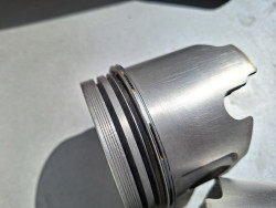 Yanmar  Поршеня БУ 3TNE84