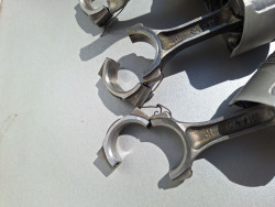 Komatsu  Поршня БУ 3D74E